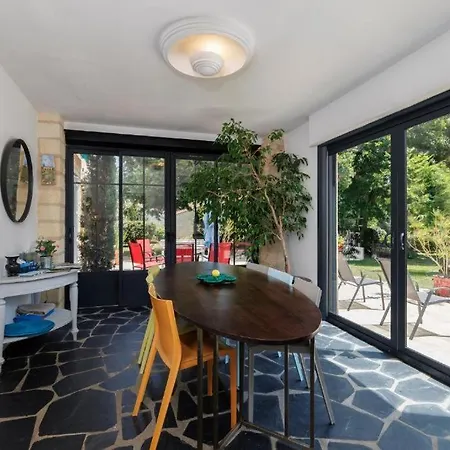Parenthese De Charme Avec Grand Jardin